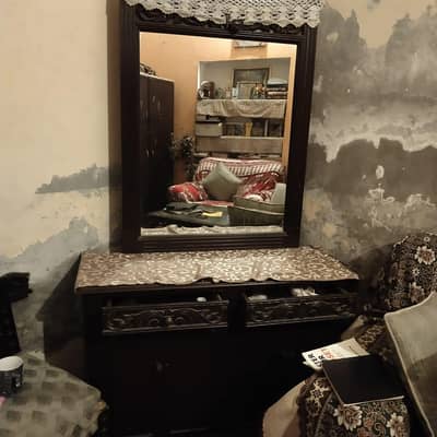dressing table