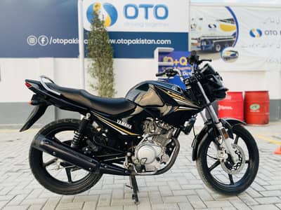 Yamaha YBR-125 black