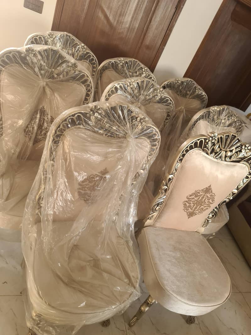 Dining table with chairs 5