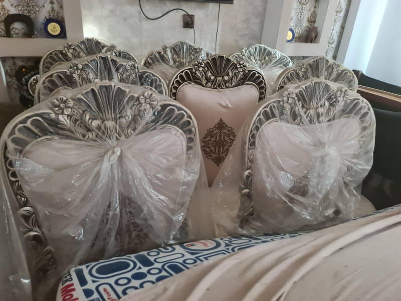 Dining table with chairs 6