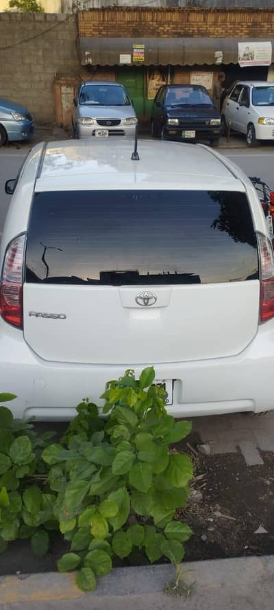 Toyota Passo 2012