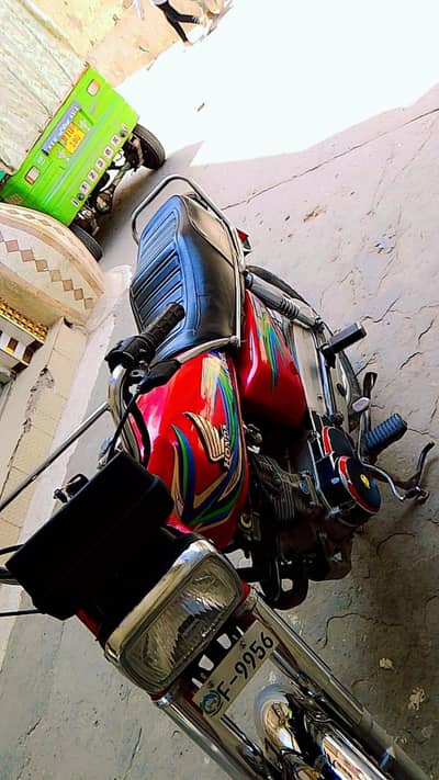 corwn bike 125