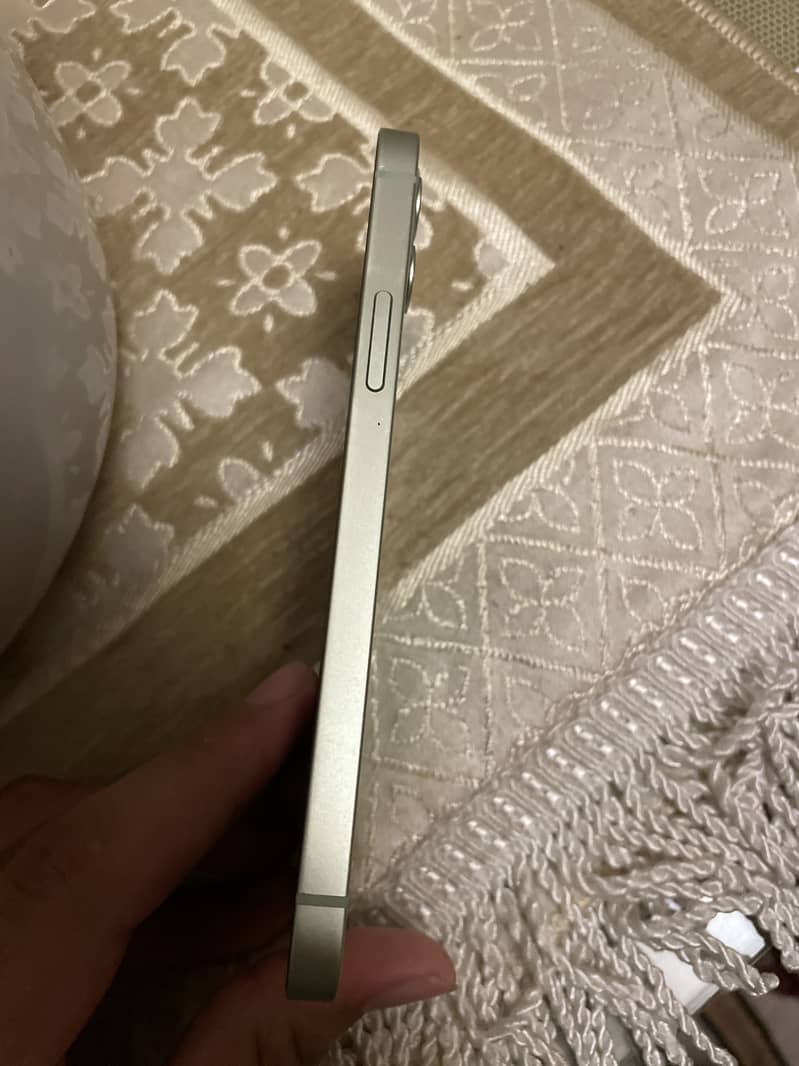 Apple iPhone 12 2