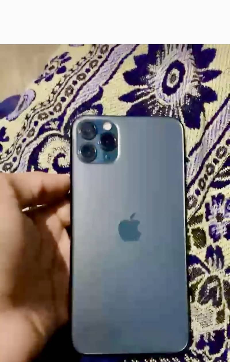 Apple iPhone 11 Pro Max 2