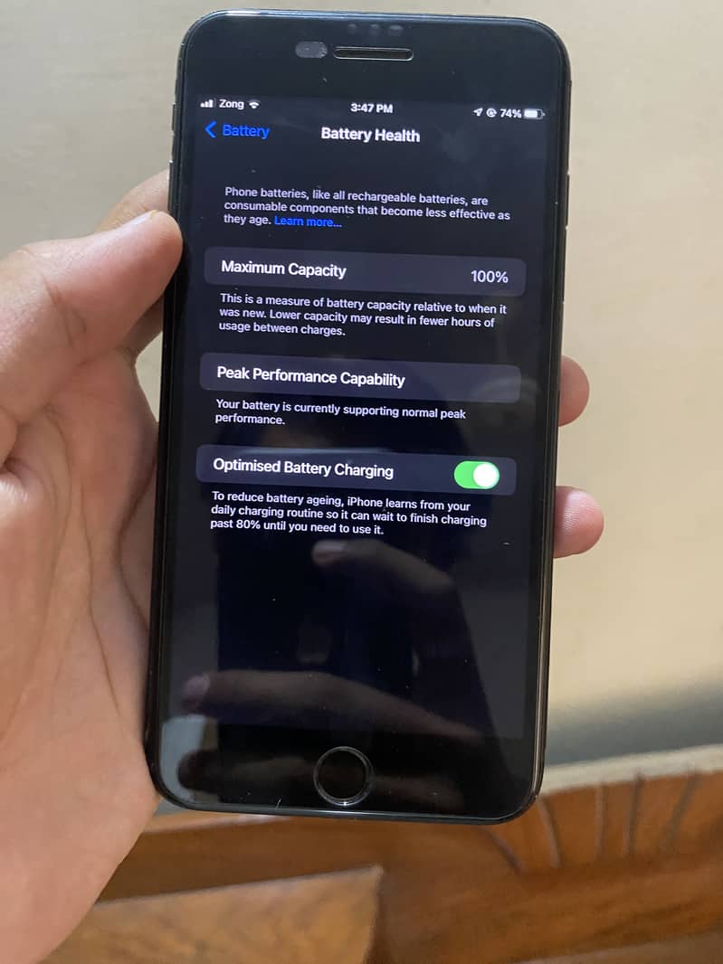 Apple iPhone 7 Plus 4