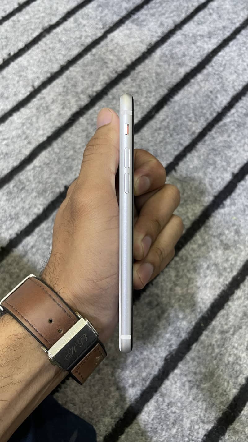 Apple iPhone SE 4