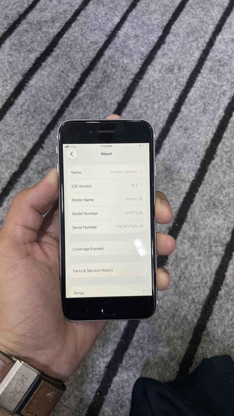 Apple iPhone SE 6