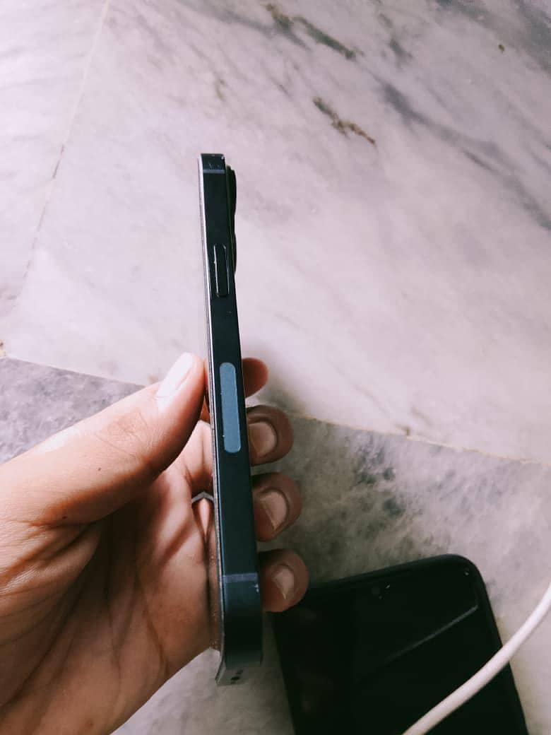 Apple iPhone 14 6