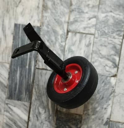 Supporting Side wheels.