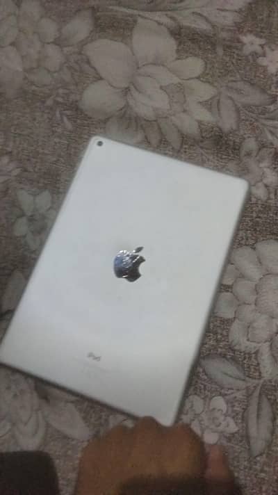 ipad 6th generation 128 gb all ok
