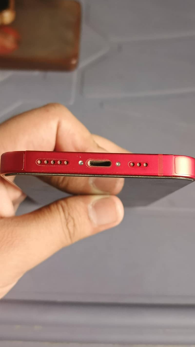 Apple iPhone 14 4