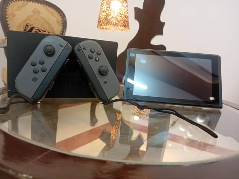 Nintendo switch with five game chips 2
