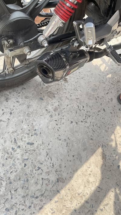 Akrapovic shark exaust