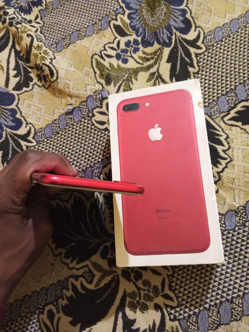 Apple iPhone 7 Plus 1