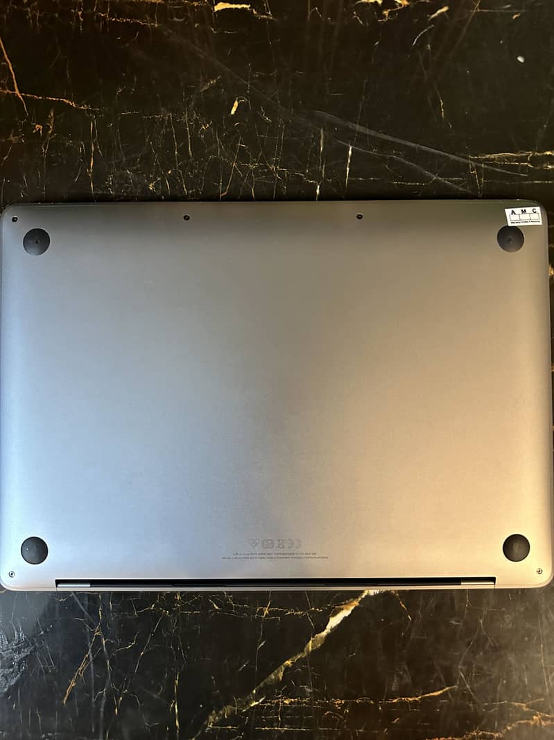 Macbook pro 18 2