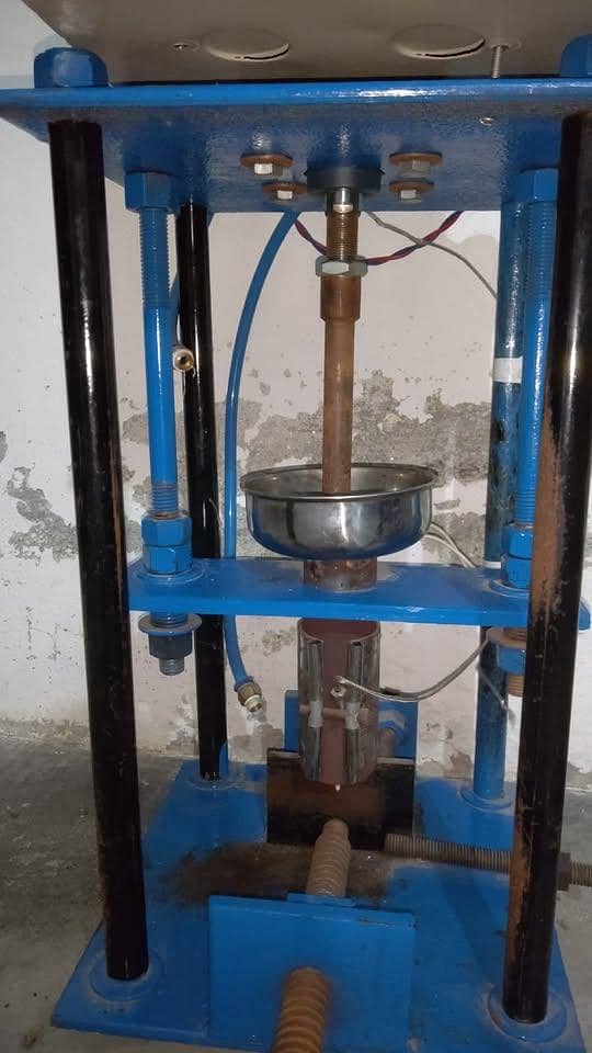 Data Cable Molding Machine With All Accessories 2