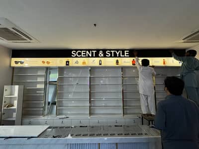 Sales Associate (M/F) for Premium Perfume & Eyewear in Islamabad