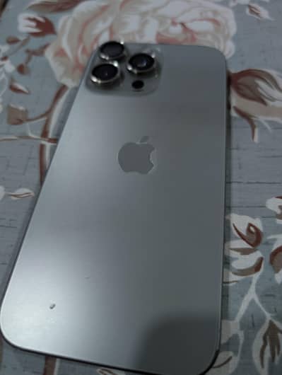 Apple iPhone 16 Pro Max