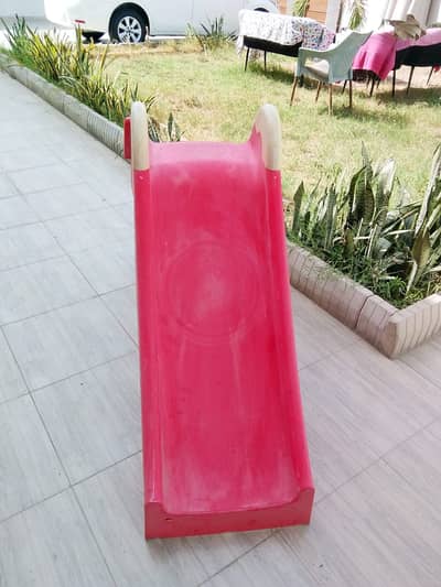 Freestanding Slides