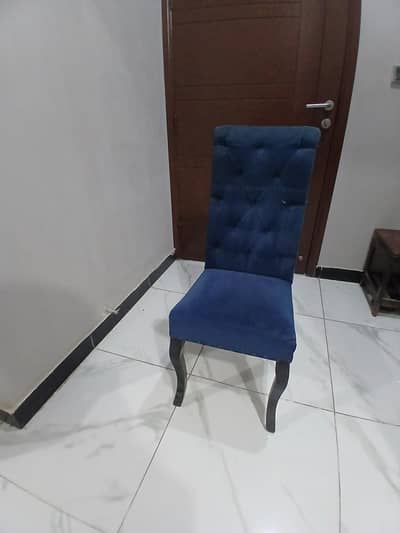 available 7 chairs