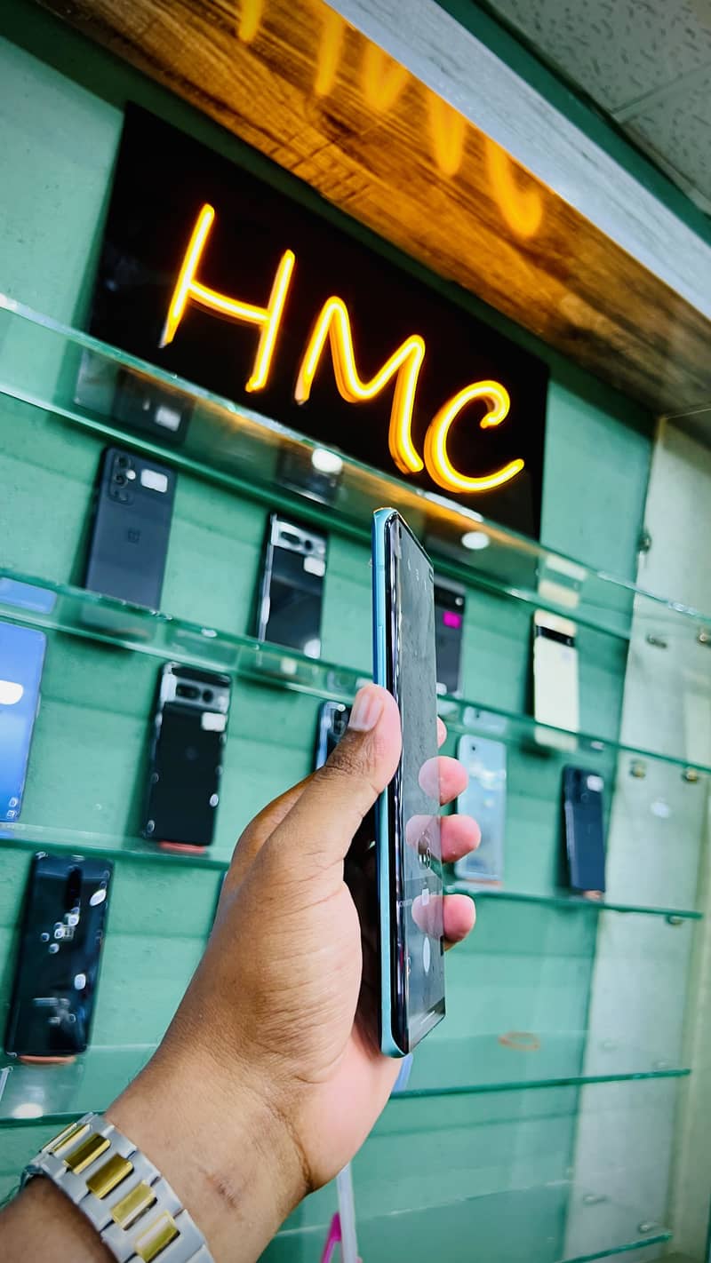 One Plus 8 Pro 7