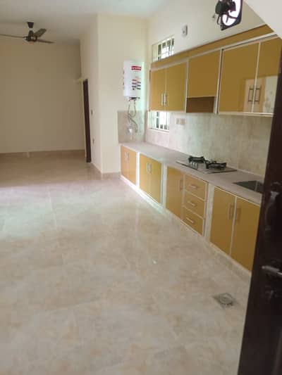 10 MARLA BRAND NEW 1ST FLOOR FOR RENT