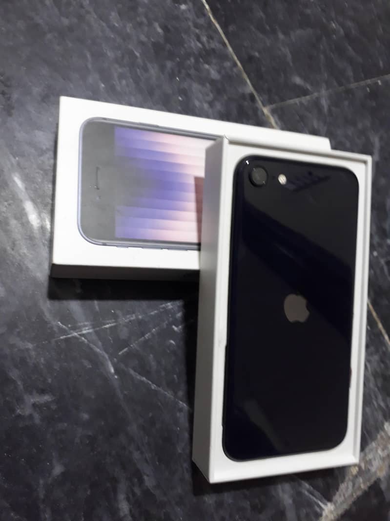 Apple iPhone SE 0