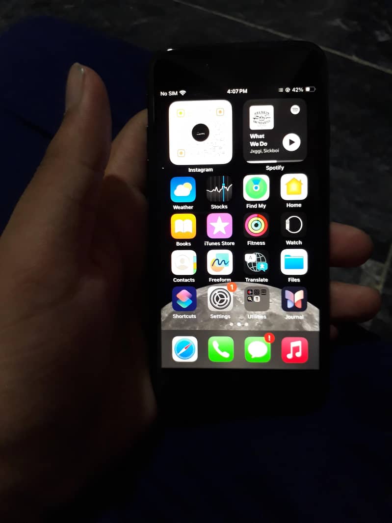 Apple iPhone SE 6