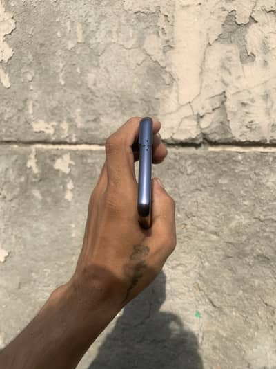 Samsung Mobile S21 With Box Cable