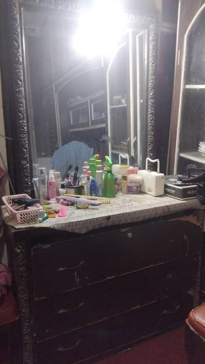 Chocolate Brown Dressing table