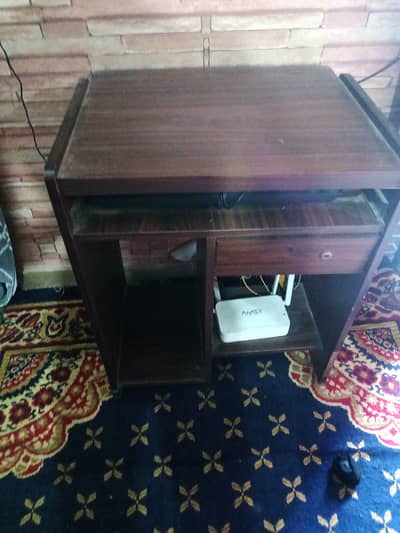computer table