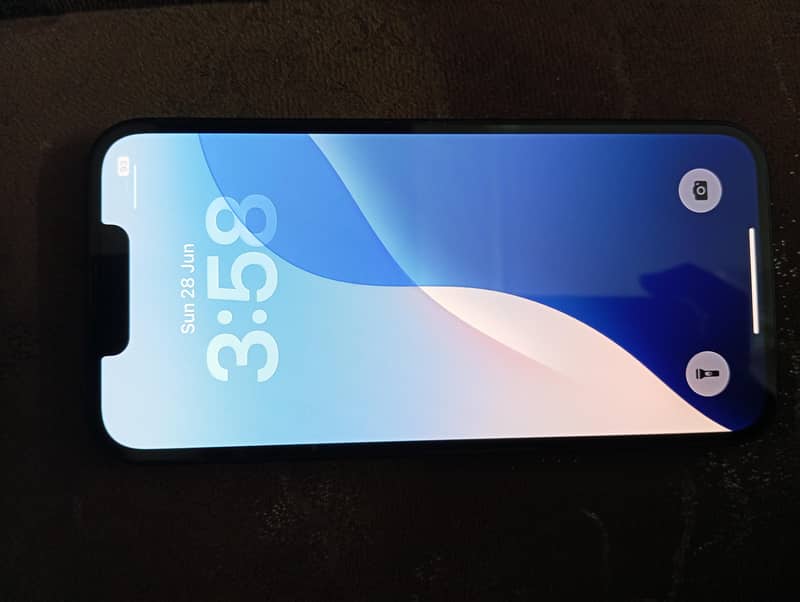 Apple iPhone 13 2