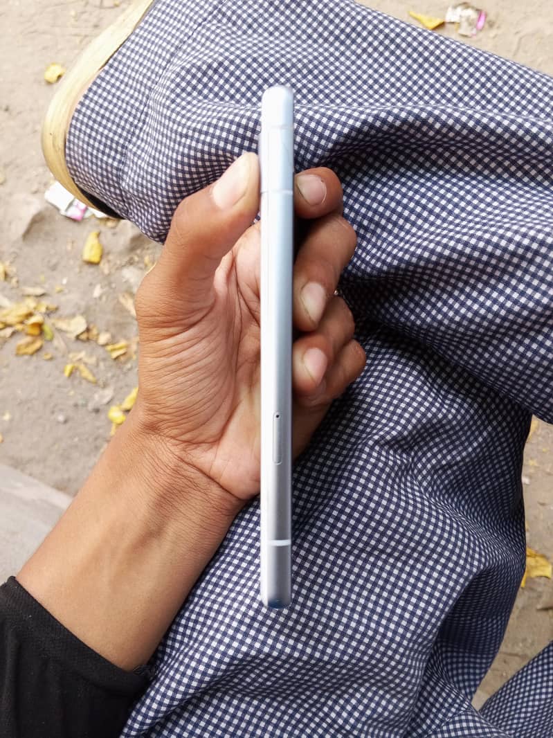 Google Pixel 7a 4