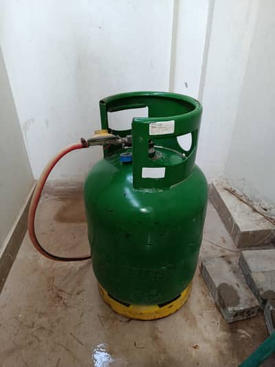 Composite LPG Gas Cylinder with Regulator & Hose | Good Condition