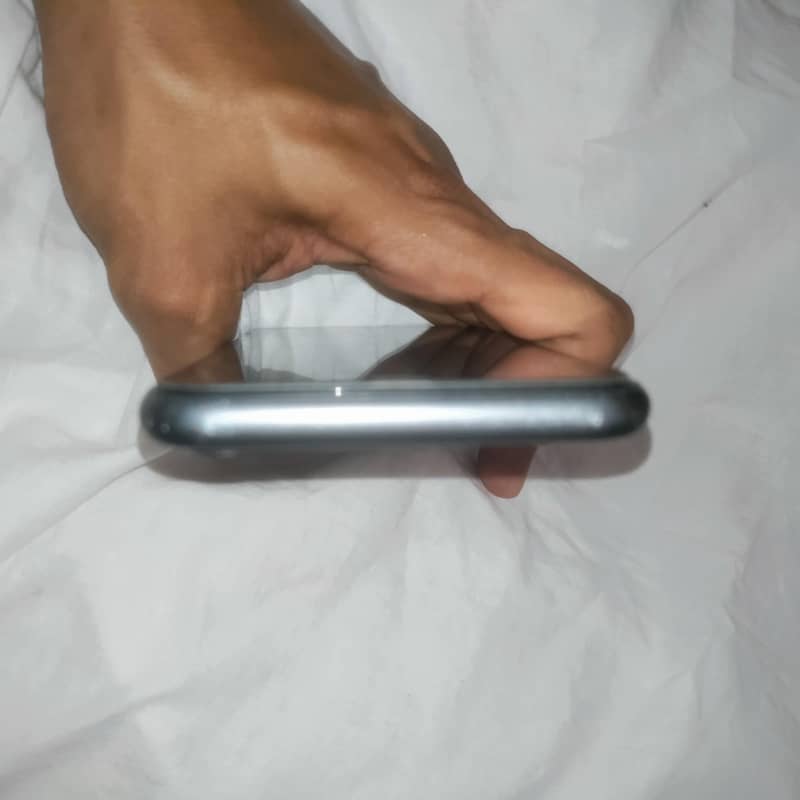 Apple iPhone 11 2