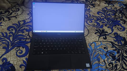 Dell XPS series i5 7gen