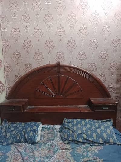 used double bed in good condition with dressing table