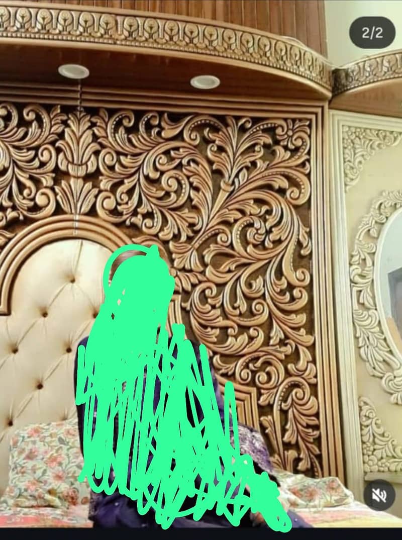 Bed with dressing table 0