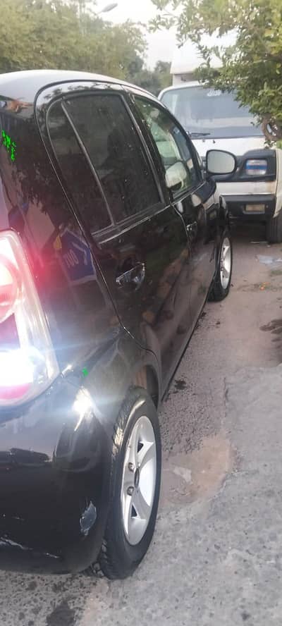 Toyota Passo 2012