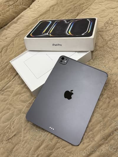 Ipad m5 256Jb 11 inch in Cheapest price
