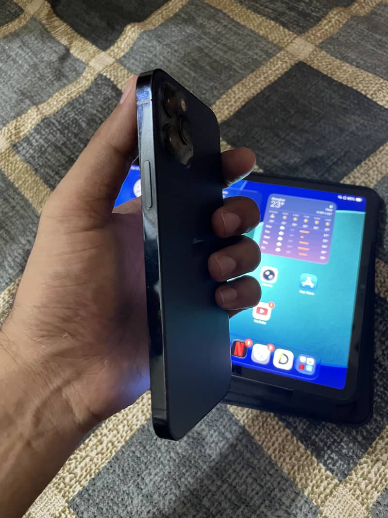 Apple iPhone 12 Pro 8