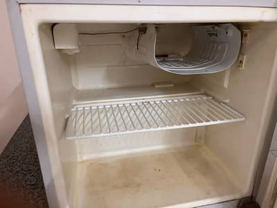 MINI ROOM FRIDGE