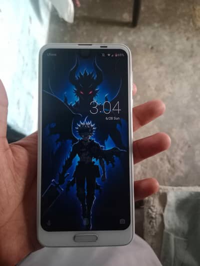 Sharp Aquos R2