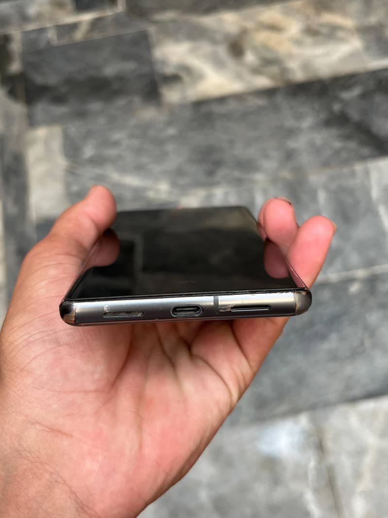 Google Pixel 7 Pro 6