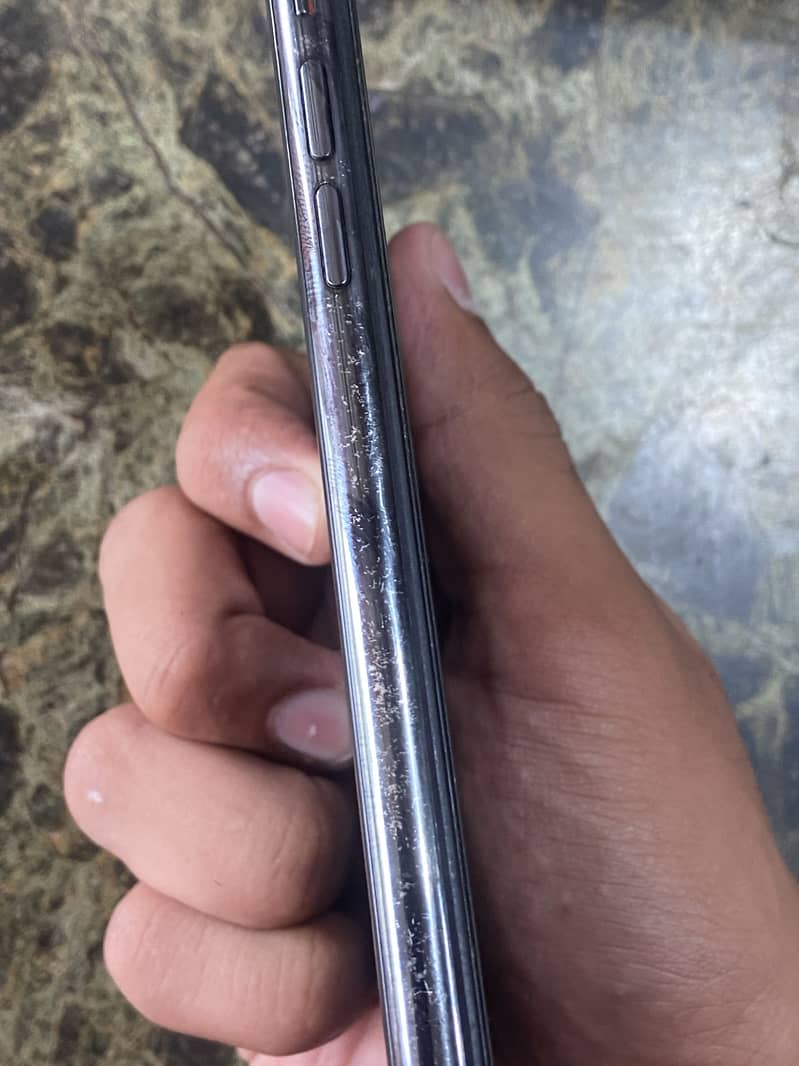 Apple iPhone X 6