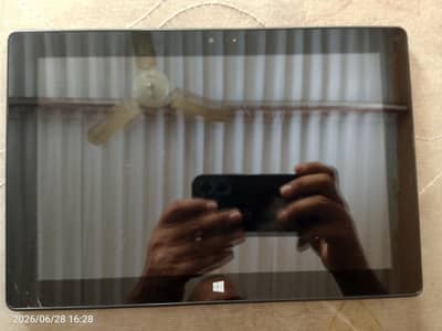 tab with laptop