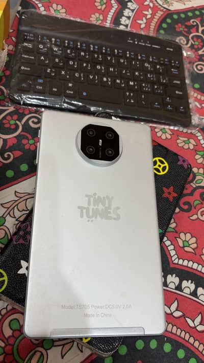 Tiny tunes tab for kid