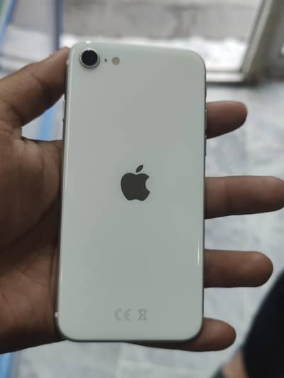 Apple iPhone SE 3.4 month sim time