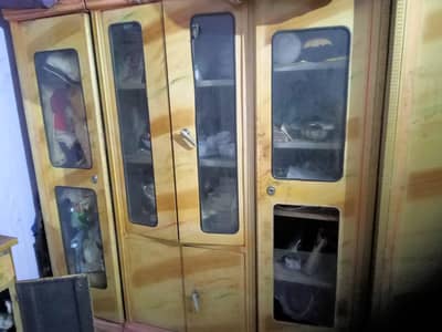 3 door Almari new condition