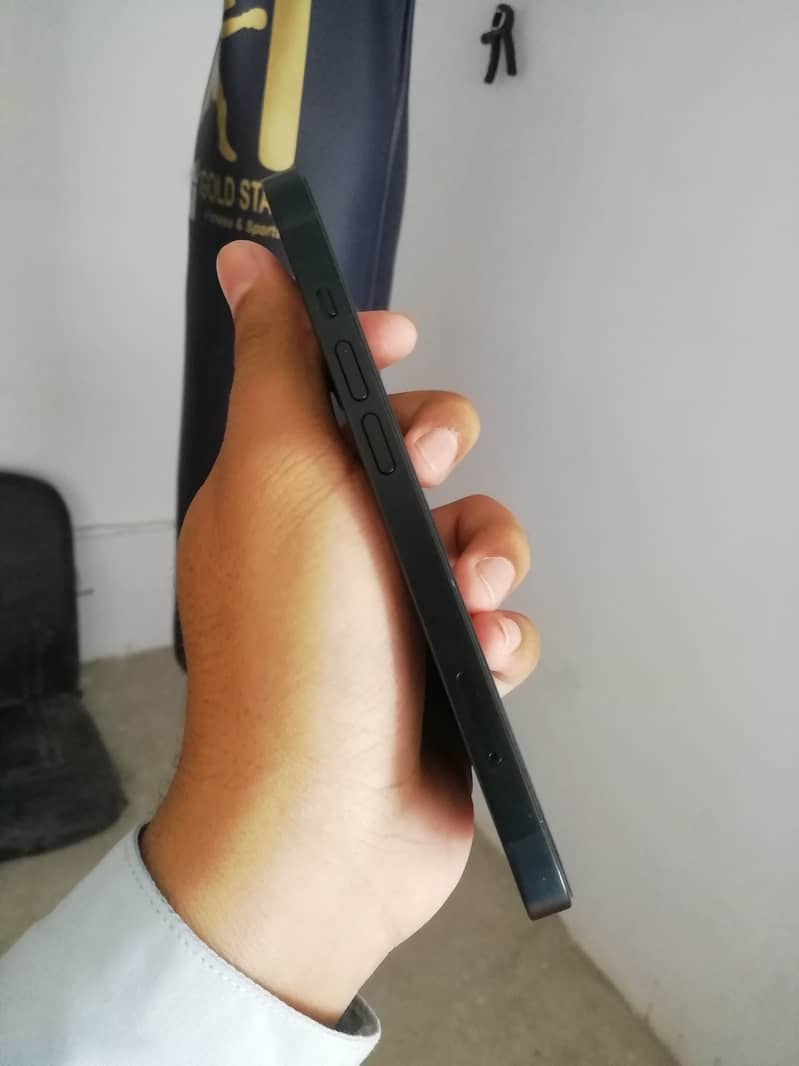 iPhone 14 1